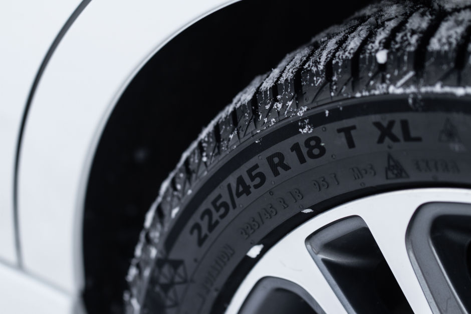 Anvelopa 225/45R18