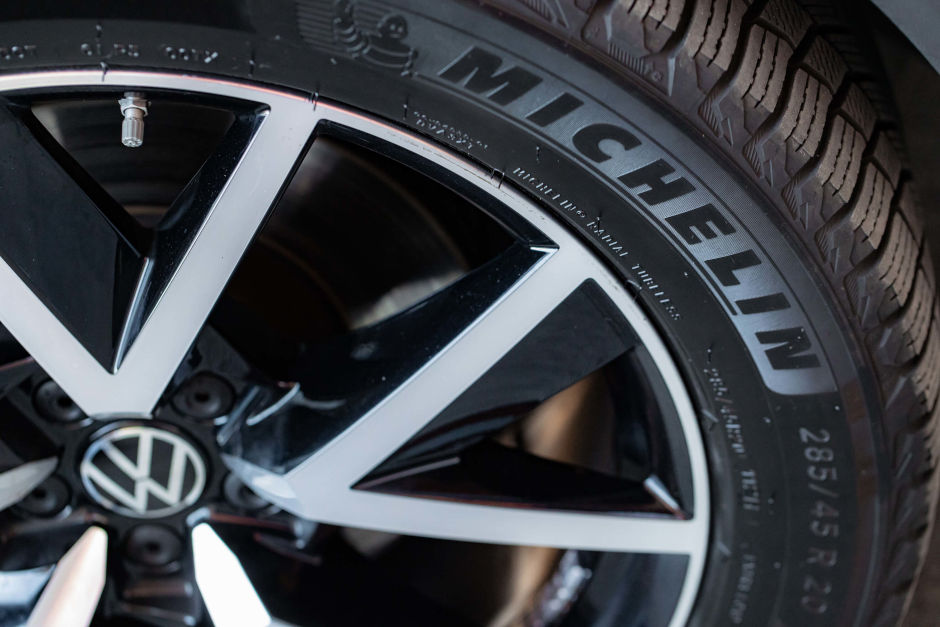 Anvelopa Michelin in cadru apropiat